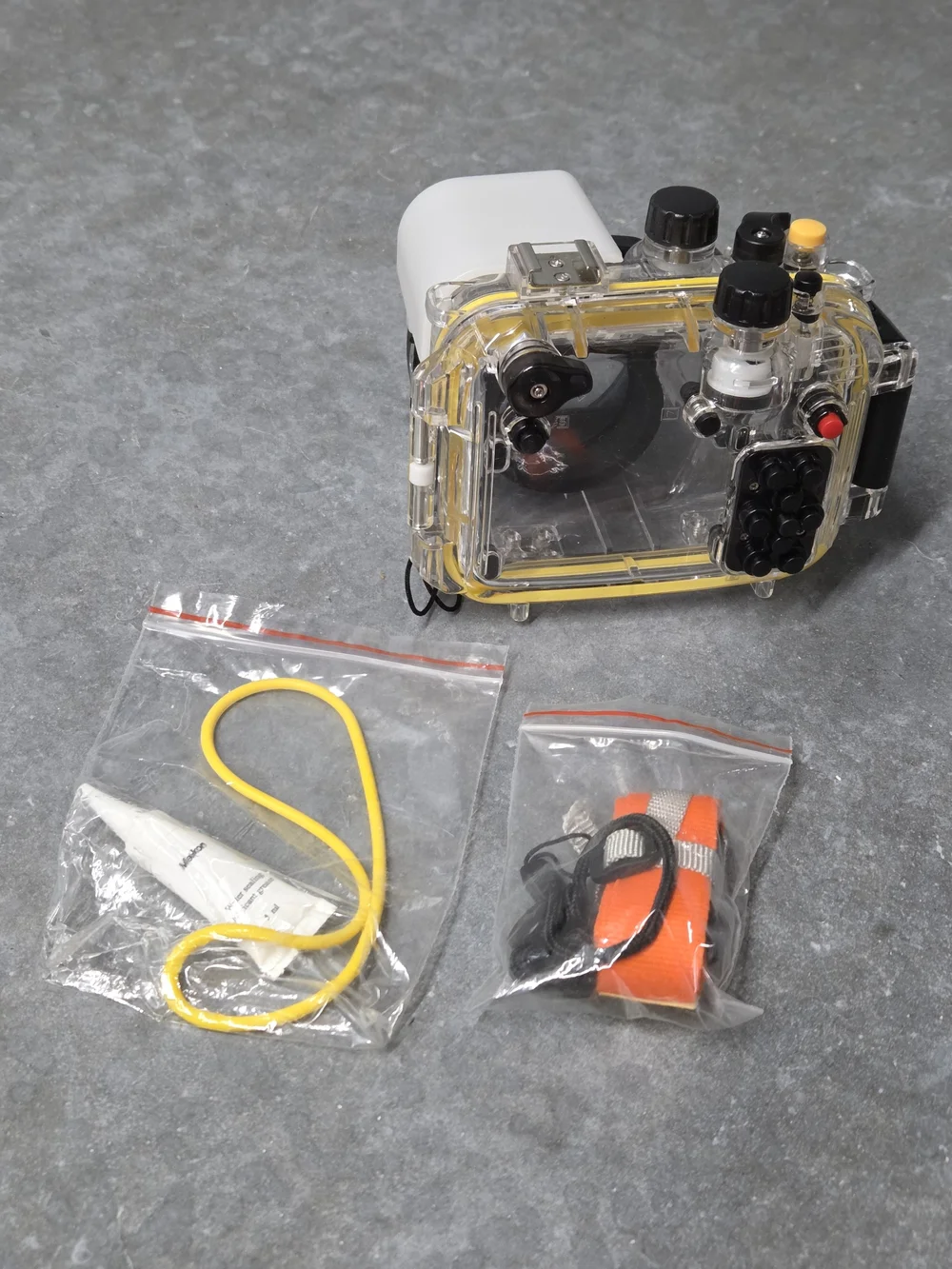 Waterproof Camera Case for G15 - Blue Phorography Underwater